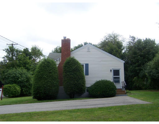 4 Samoset Road Woburn, MA 01801 - Photo 3 of 13