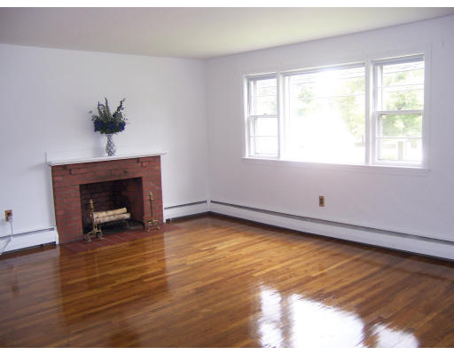 4 Samoset Road Woburn, MA 01801 - Photo 4 of 13