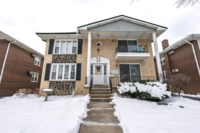 $1,995 | 4617 Grove Avenue, Unit 1N, Brookfield, IL 60513