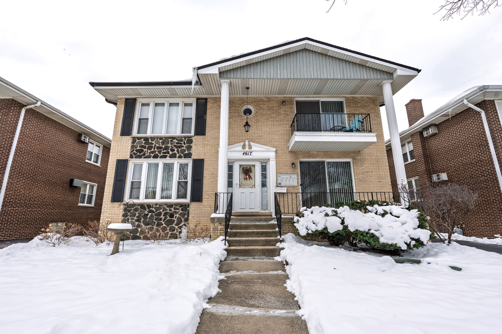 4617 Grove Avenue, Unit 1N Brookfield, IL 60513 - Photo 1 of 18