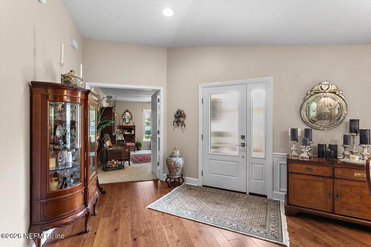 9092 Sweet Tree Trail Jacksonville, FL 32256 - Photo 3 of 31 03-Foyer