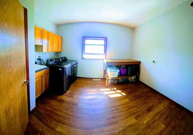 $698,800 | 200 Oak Road, Warroad, MN 56763