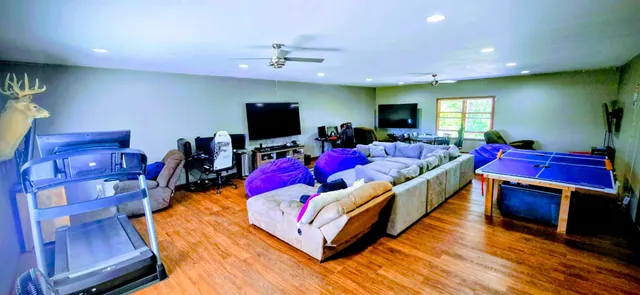 $698,800 | 200 Oak Road, Warroad, MN 56763