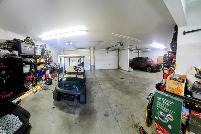 $698,800 | 200 Oak Road, Warroad, MN 56763