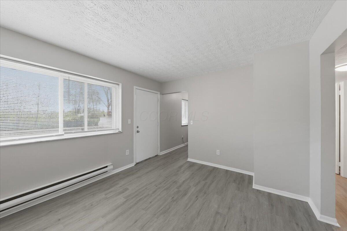 1928 Agler Road Columbus, OH 43224 - Photo 10 of 53 10-Living 2E