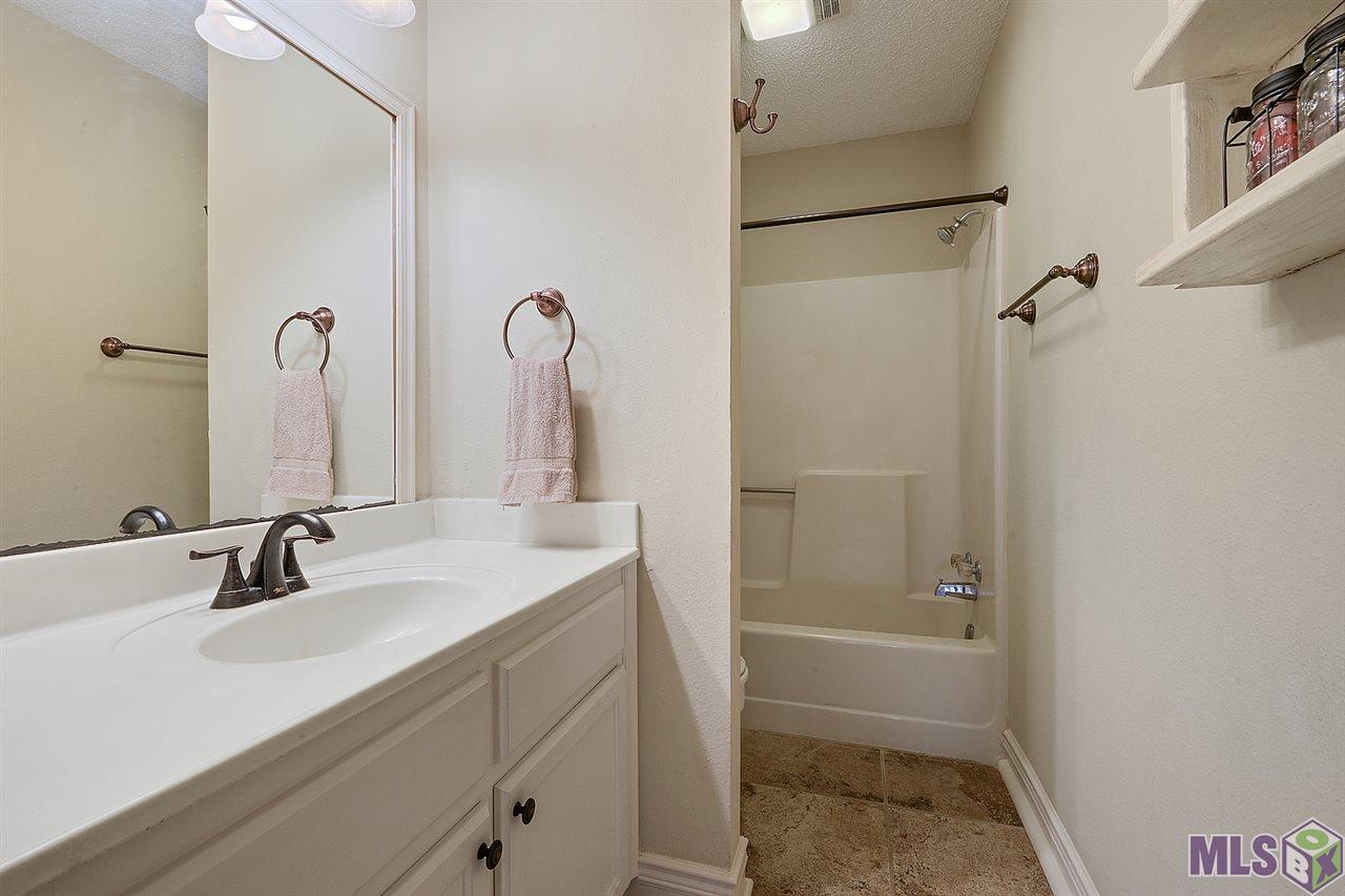 240 Meadow Bend Drive Baton Rouge, LA 70820 - Photo 12 of 12