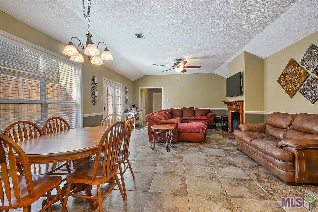 240 Meadow Bend Drive Baton Rouge, LA 70820 - Photo 4 of 12