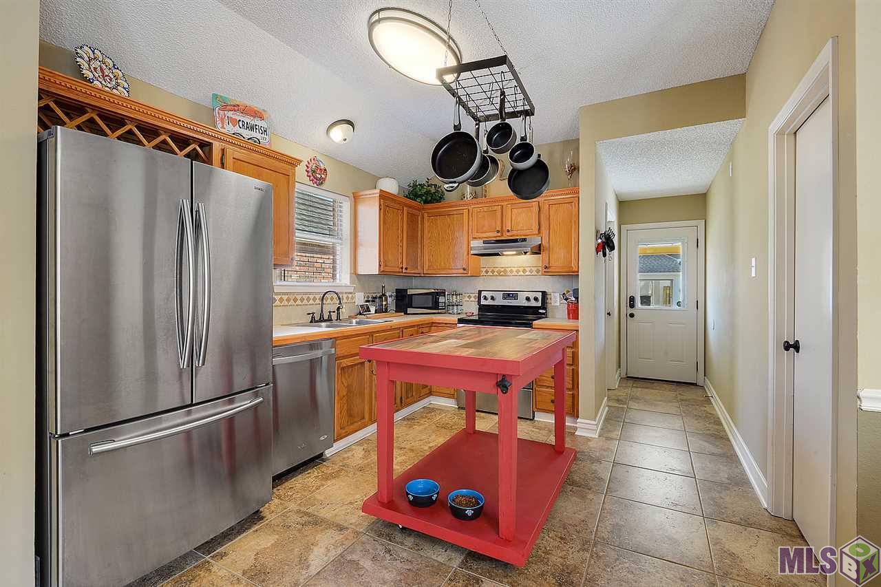 240 Meadow Bend Drive Baton Rouge, LA 70820 - Photo 6 of 12