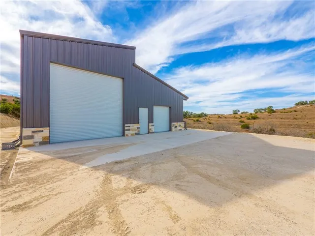 $485,000 | 1759 Majestic Hills Drive, Blanco, TX 78606