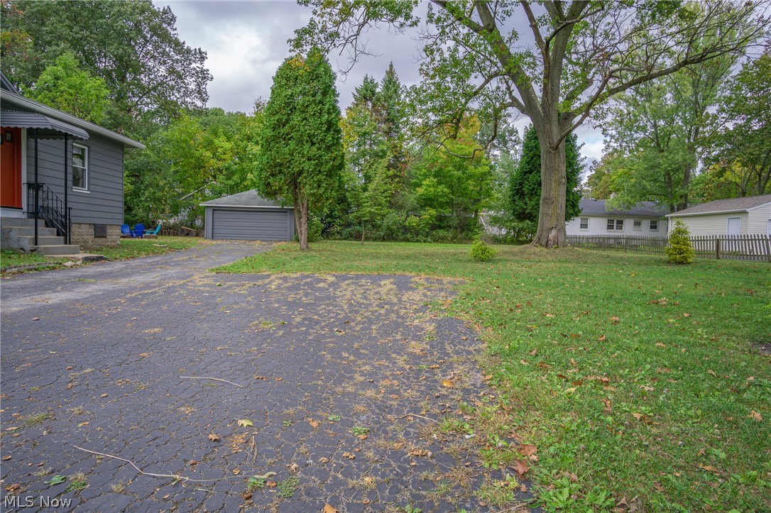 292 Shields Road Youngstown, OH 44512 - Photo 19 of 23 Gallery Image 19