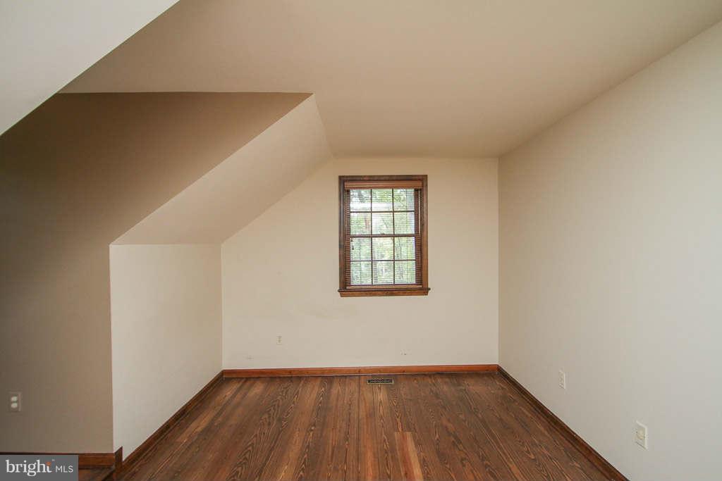 10162 Wesley Chapel Road Marshall, VA 20115 - Photo 25 of 30 Bedroom