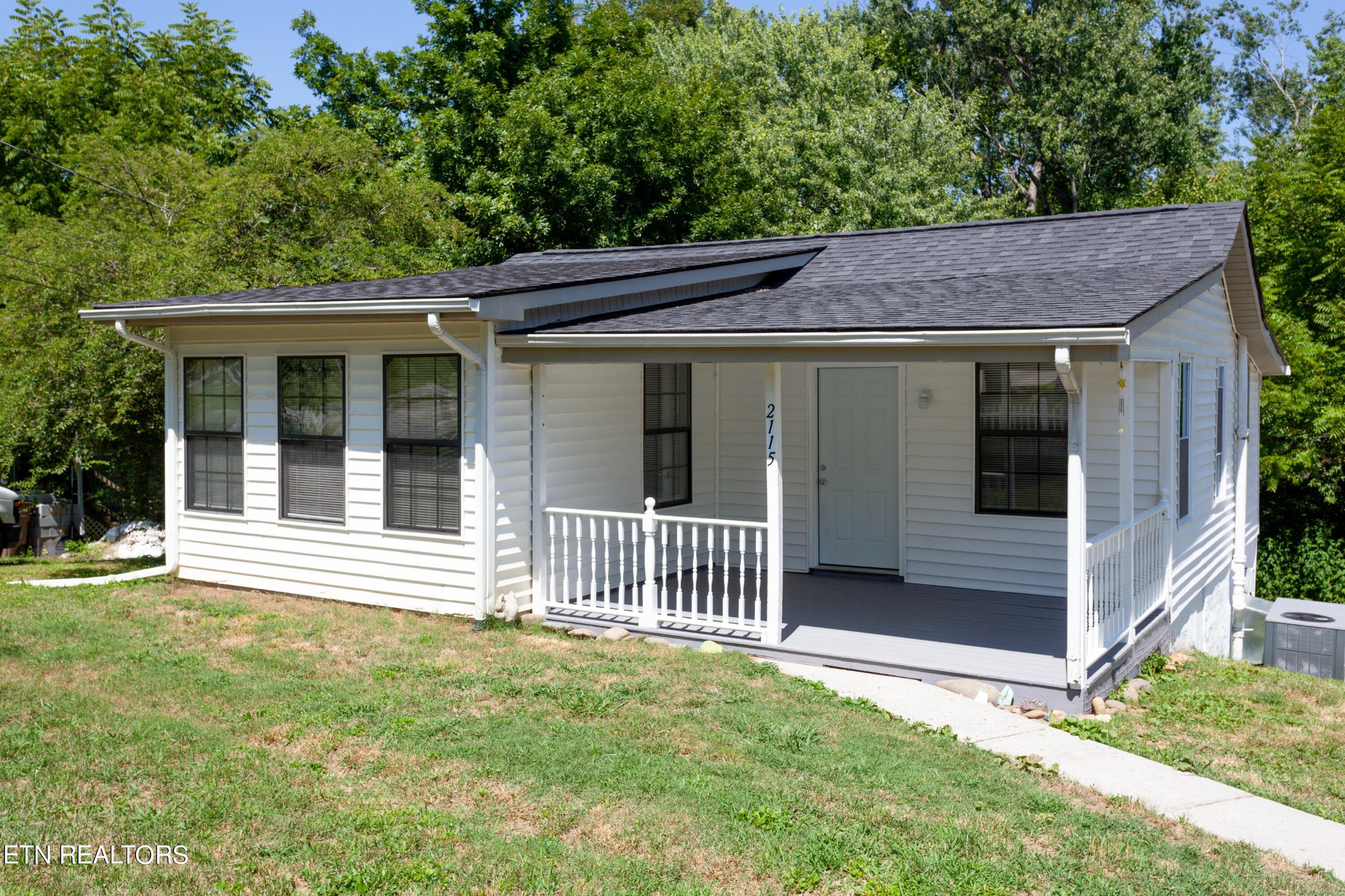 2115 Aster Road Knoxville, TN 37918 - Photo 6 of 39