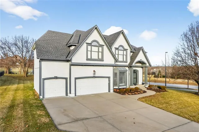 $539,000 | 7608 Northeast 87th Street, Kansas City, MO 64157