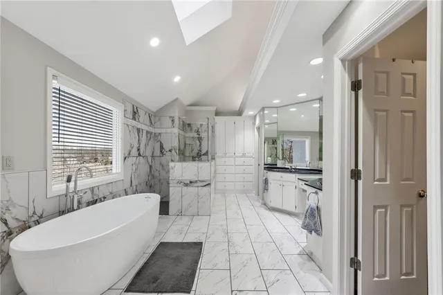 $539,000 | 7608 Northeast 87th Street, Kansas City, MO 64157