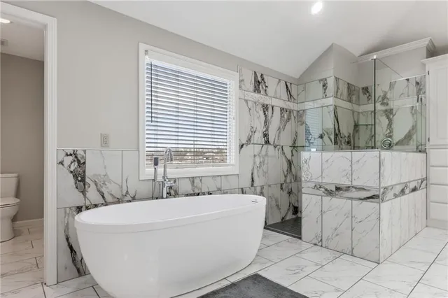 $539,000 | 7608 Northeast 87th Street, Kansas City, MO 64157