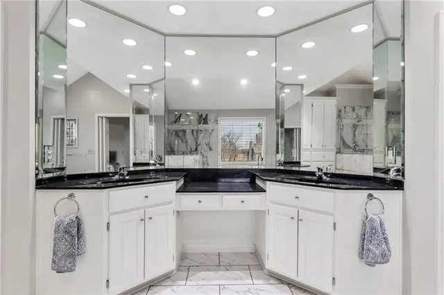 $539,000 | 7608 Northeast 87th Street, Kansas City, MO 64157