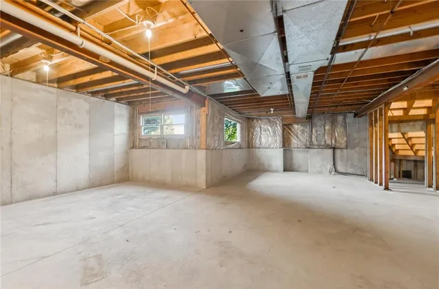 $539,000 | 7608 Northeast 87th Street, Kansas City, MO 64157