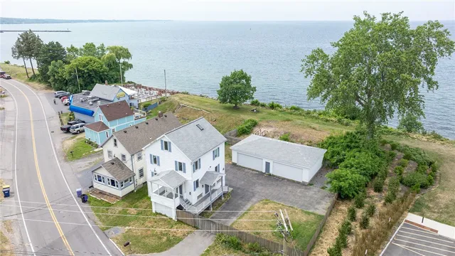 $349,900 | 260 Lake Road, Webster, NY 14580