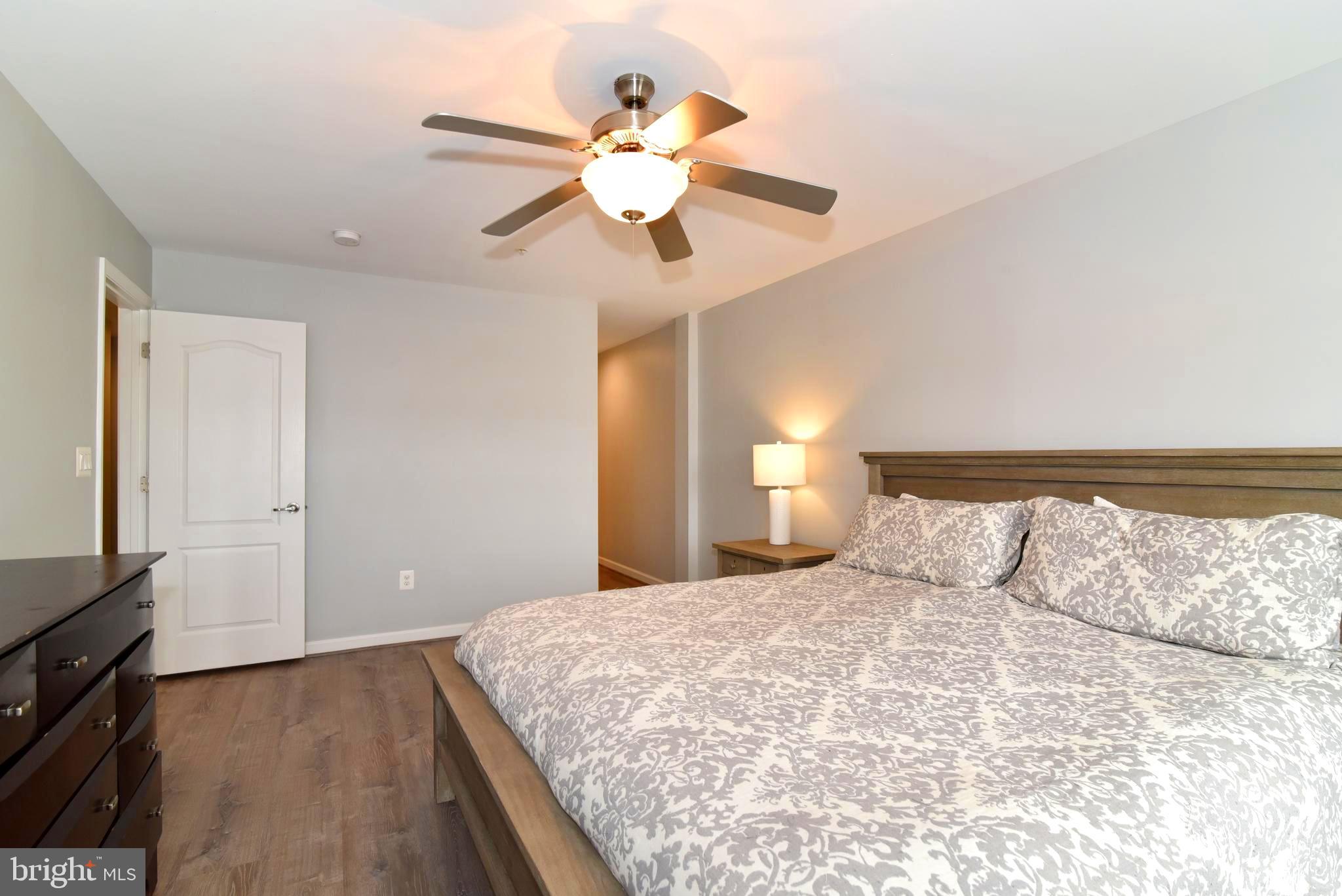 42594 Sunset Ridge Square, Unit 42594 Ashburn, VA 20148 - Photo 20 of 41 Your primary suite with access to closet & bath