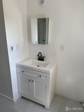 $6,700 | 80 Gates Road, Somerset, NJ 08873