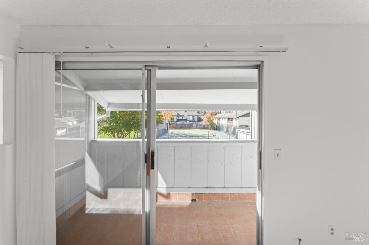 11 Creekwood Square Rohnert Park, CA 94928 - Photo 23 of 41