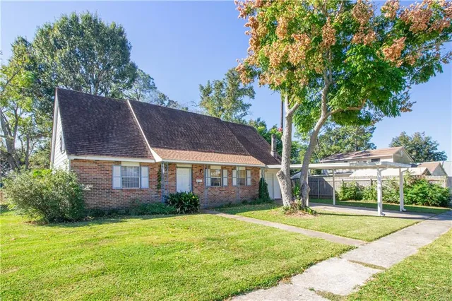 $165,000 | 404 Lacour Drive, Laplace, LA 70068