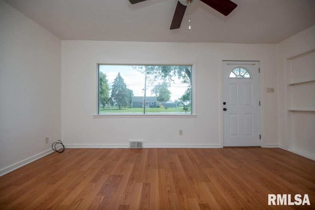 18213 West Farmington Road Trivoli, IL 61569 - Photo 12 of 28