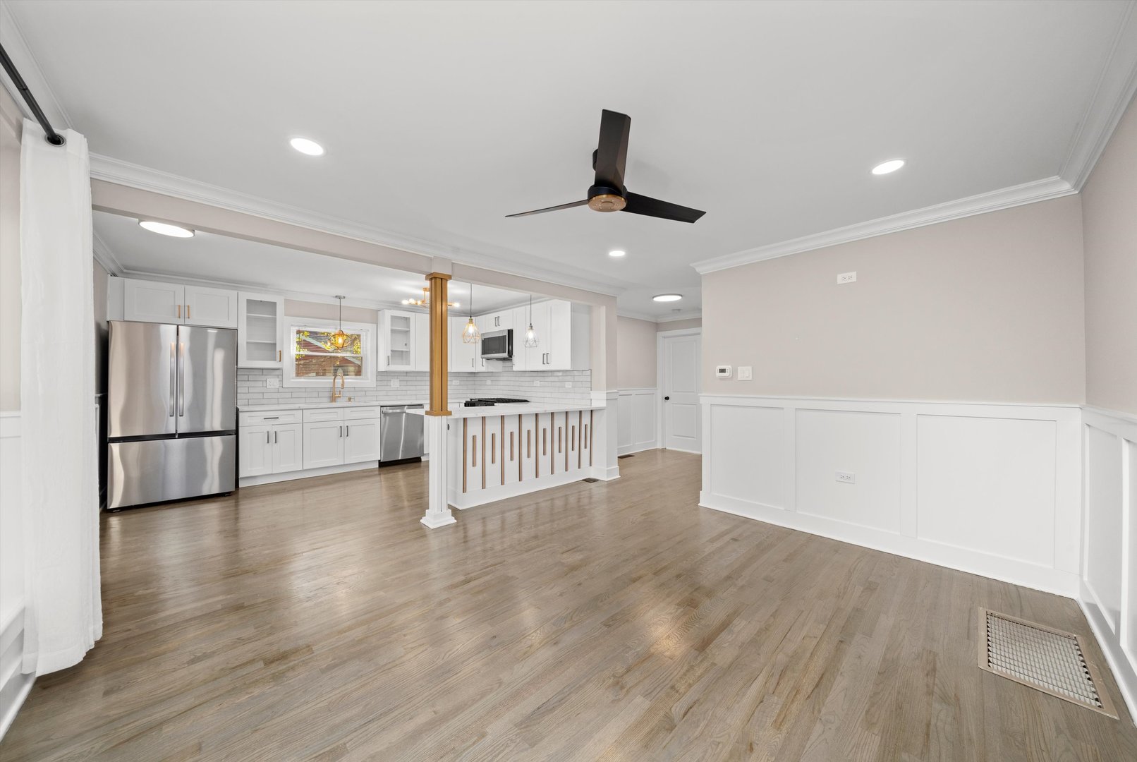 3801 West 69th Street Chicago, IL 60629 - Photo 6 of 23