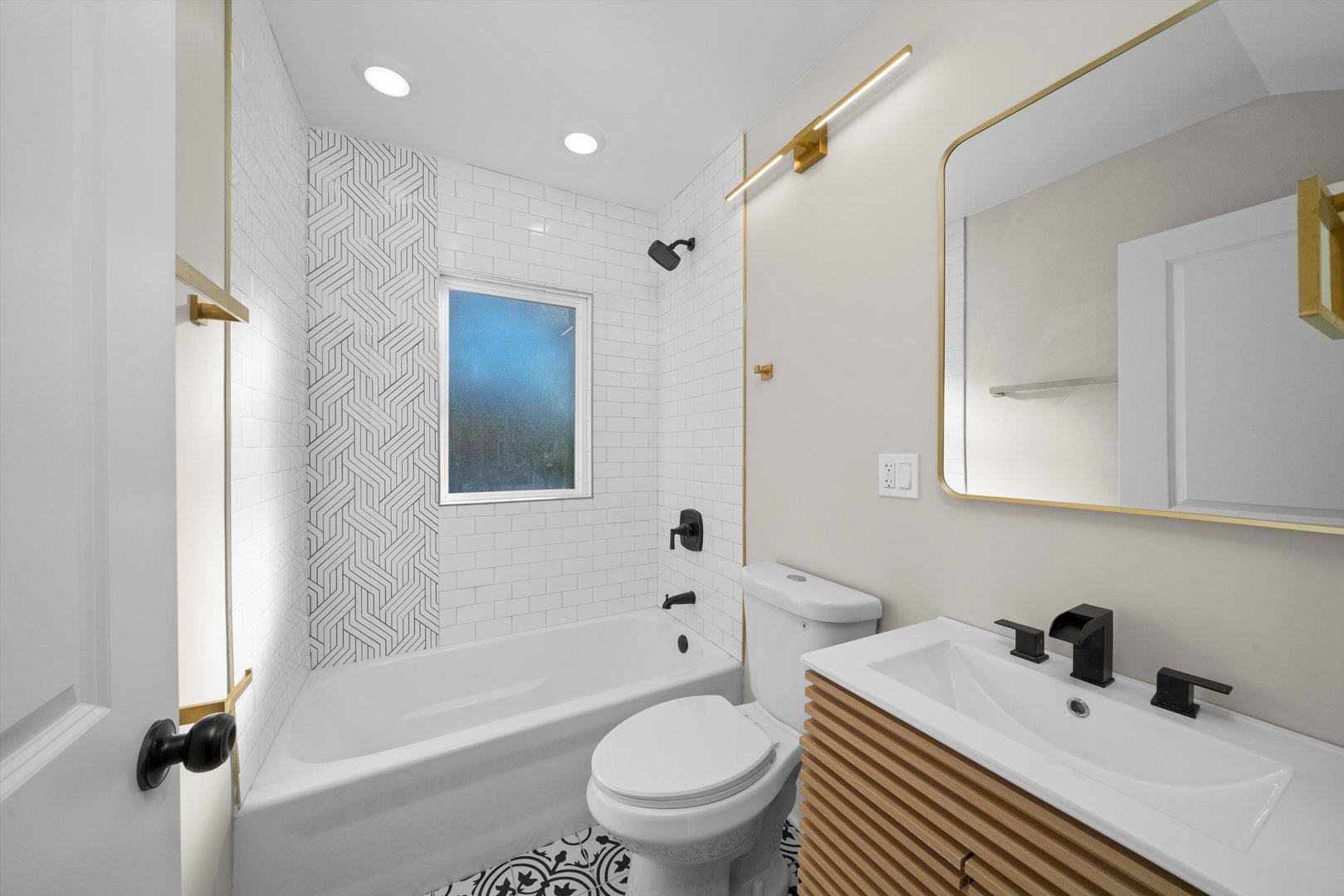 3801 West 69th Street Chicago, IL 60629 - Photo 9 of 23