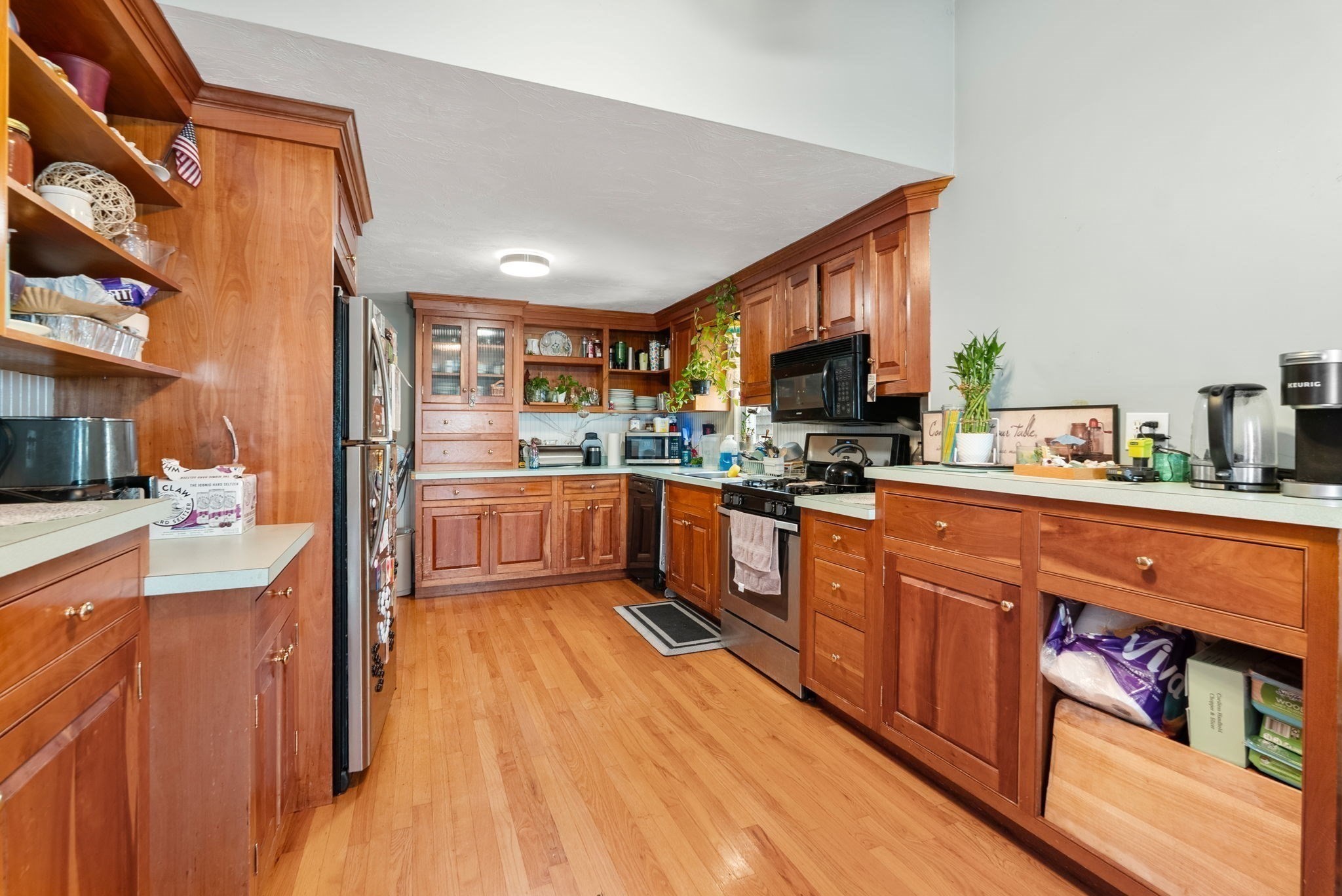 18 Hillview Road Braintree, MA 02184 - Photo 4 of 19 Gallery Image 4