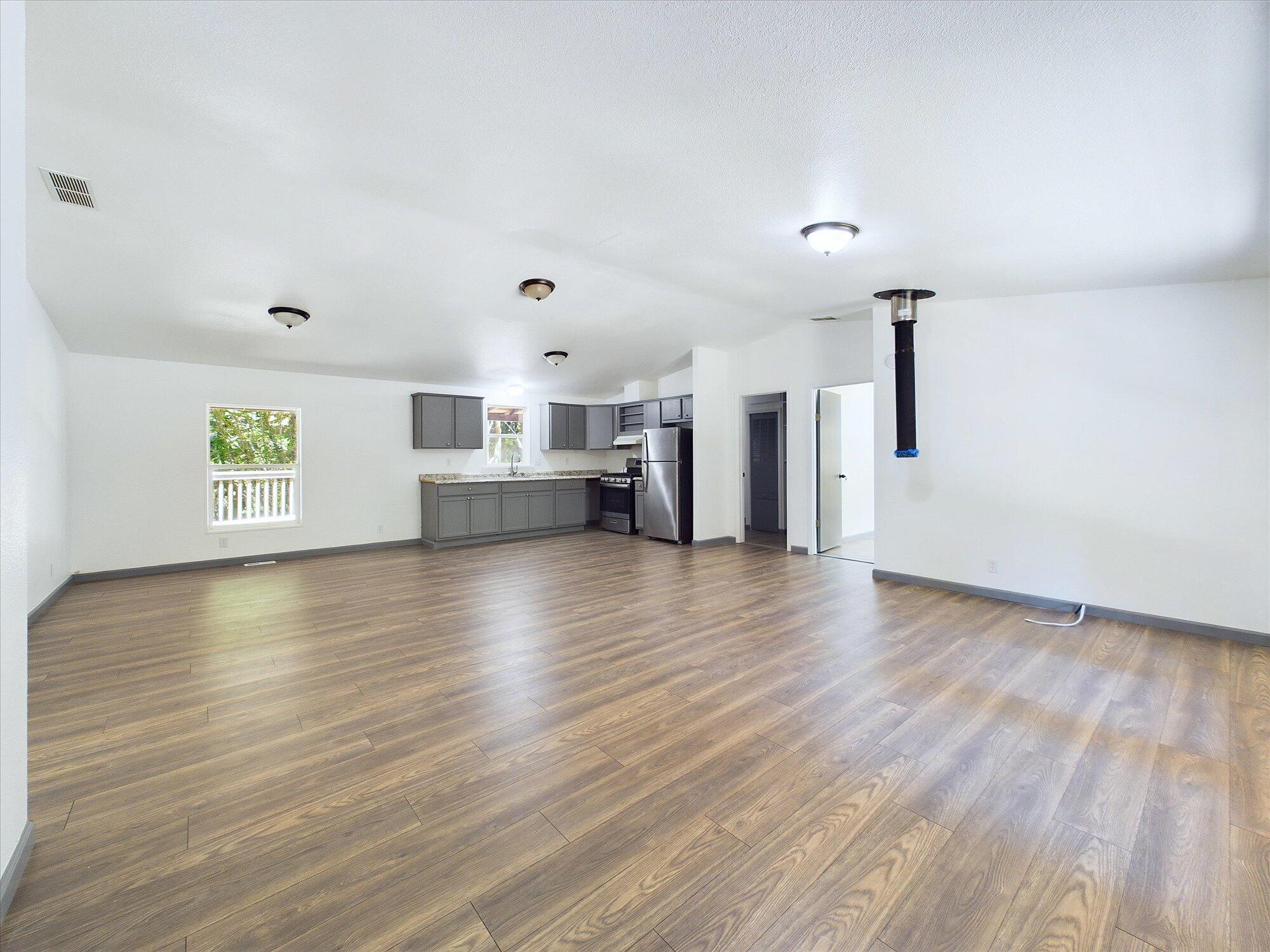 210 Madrone Road Weott, CA 95571 - Photo 16 of 81 Gallery Image 16