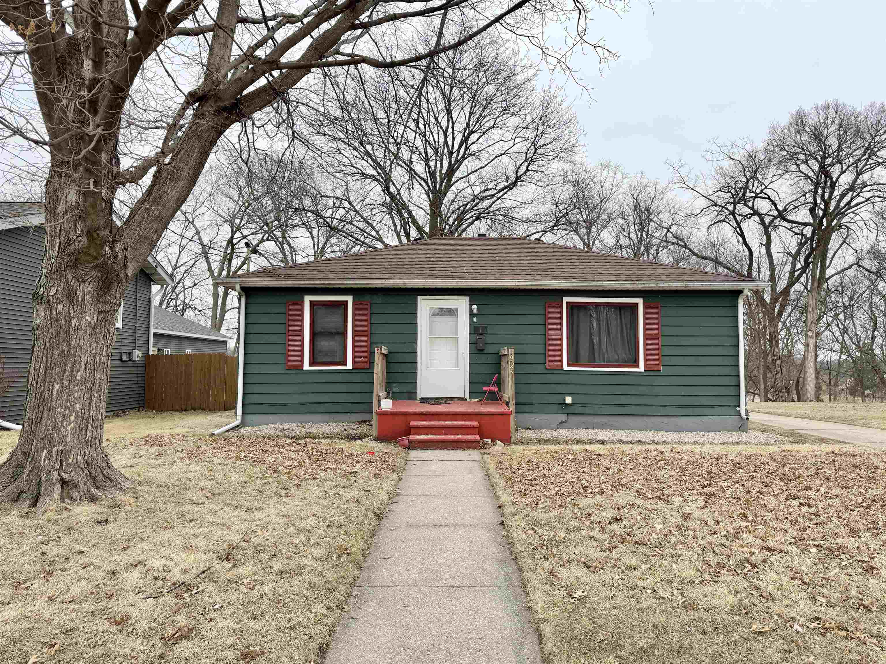 925 Brewster Avenue Beloit, WI 53511 - Photo 2 of 3