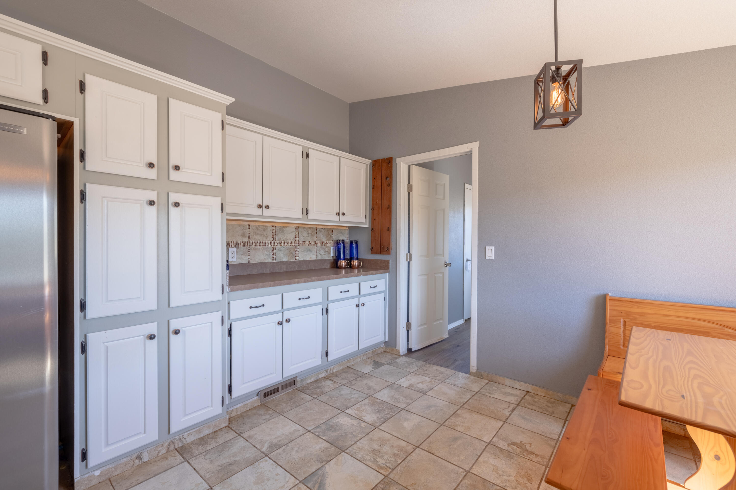 24804 Rodeo Drive Tehachapi, CA 93561 - Photo 14 of 69 JMY_0717-HDR