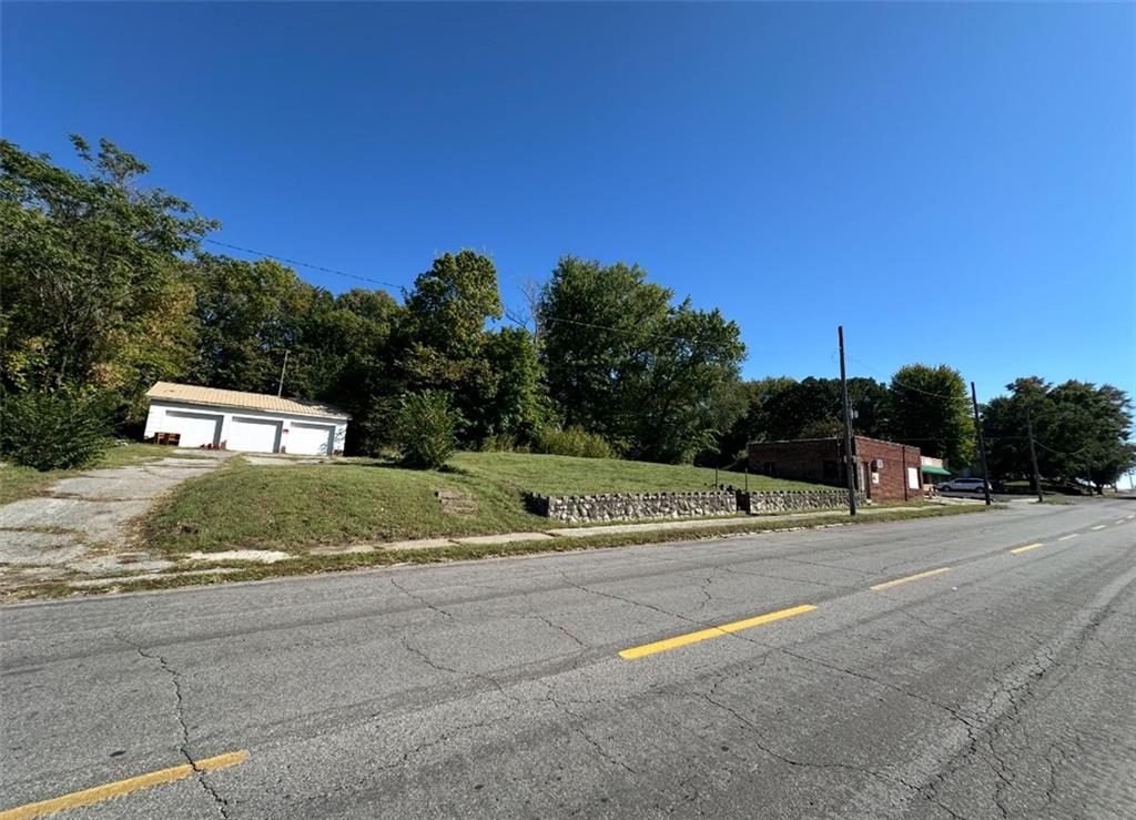 601 Hall Street St. Joseph, MO 64501 - Photo 3 of 18