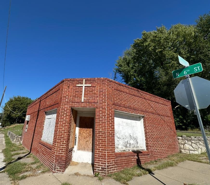 601 Hall Street St. Joseph, MO 64501 - Photo 7 of 18