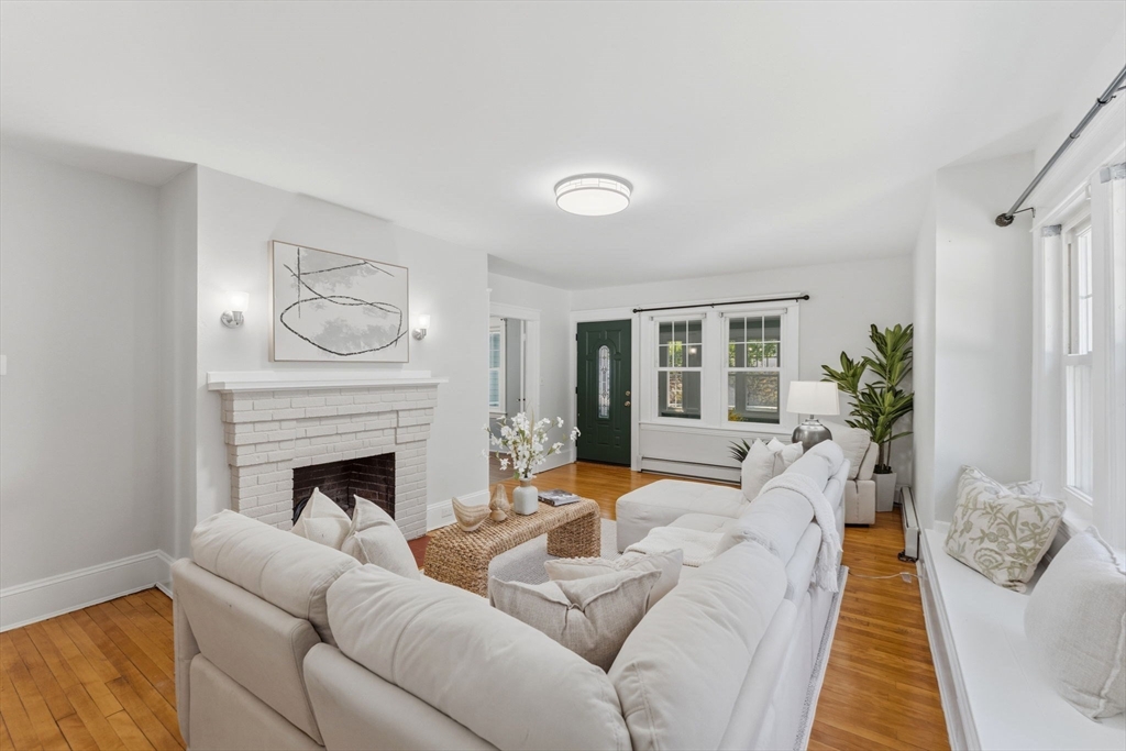 101 Bay State Road Worcester, MA 01606 - Photo 9 of 35
