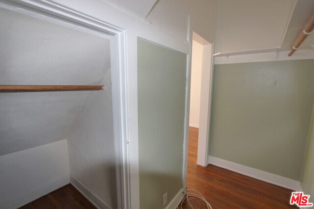 6656 Vista Del Mar, Unit A Playa del Rey, CA 90293 - Photo 5 of 16 a view of small space