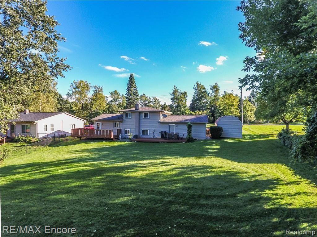 3592 West Drahner Road Oxford, MI 48371 - Photo 29 of 30 3592 W Drahner-108.jpg