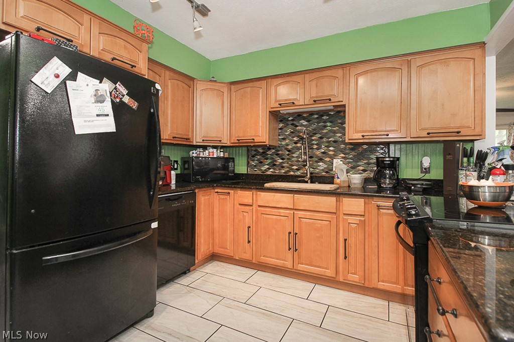 8398 Valley View Road Macedonia, OH 44056 - Photo 3 of 22 Gallery Image 3