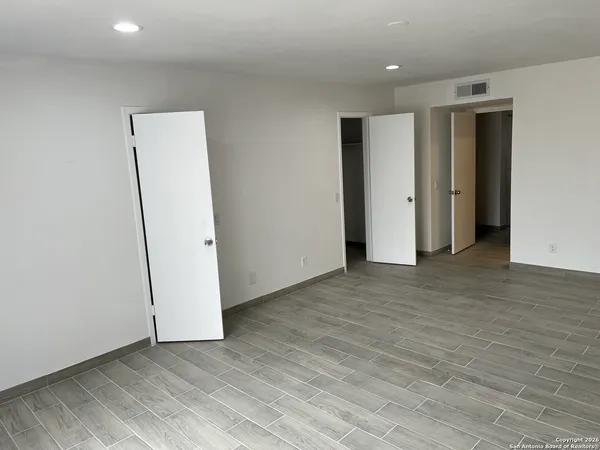 $1,900 | 7500 Callaghan, Unit 182, San Antonio, TX 78229