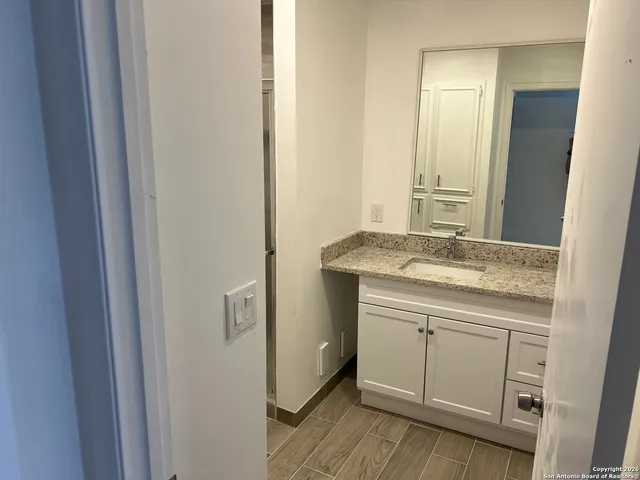 $2,100 | 7500 Callaghan, Unit 182, San Antonio, TX 78229