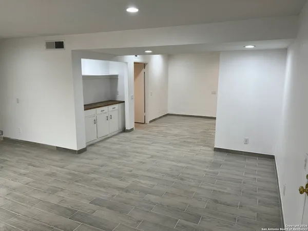 $1,900 | 7500 Callaghan, Unit 182, San Antonio, TX 78229