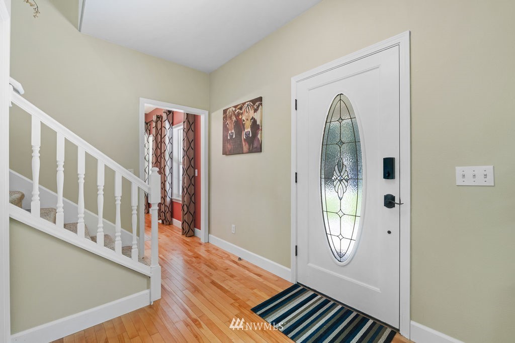 7302 Lake Alice Road Southeast Fall City, WA 98024 - Photo 2 of 40 Gallery Image 2