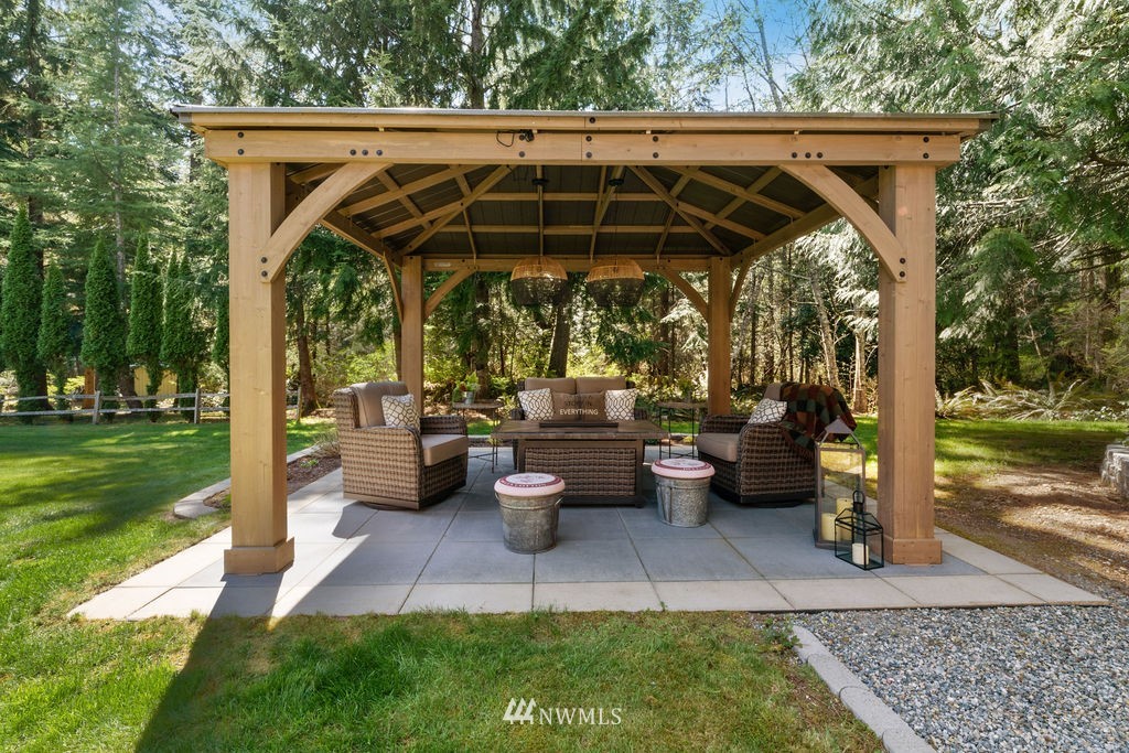 7302 Lake Alice Road Southeast Fall City, WA 98024 - Photo 23 of 40 Gallery Image 23