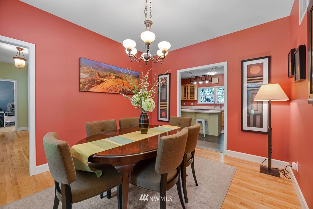 7302 Lake Alice Road Southeast Fall City, WA 98024 - Photo 6 of 40 Gallery Image 6