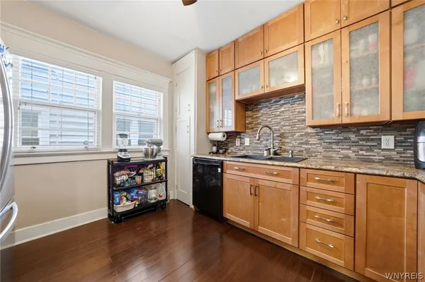 $515,900 | 121 Fordham Drive, Buffalo, NY 14216