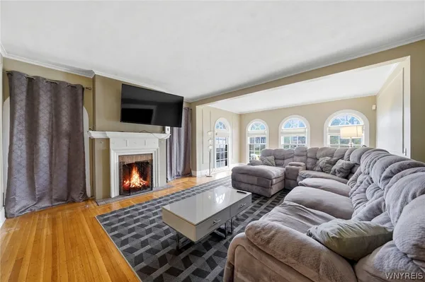 $515,900 | 121 Fordham Drive, Buffalo, NY 14216