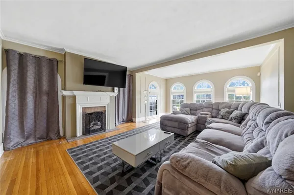 $515,900 | 121 Fordham Drive, Buffalo, NY 14216