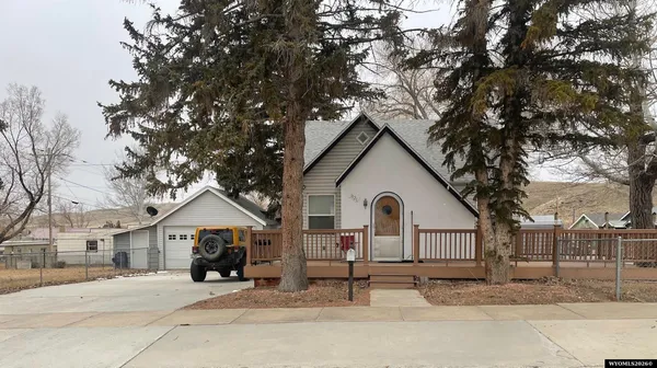 $236,500 | 1120 West Maple Street, Rawlins, WY 82301