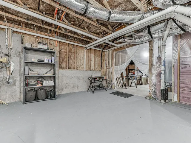 a view of a tennis court